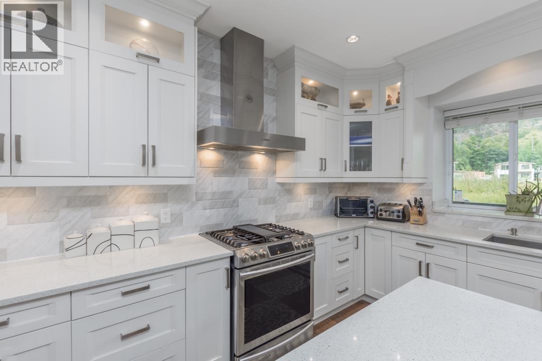 39188 CARDINAL DRIVE, Squamish