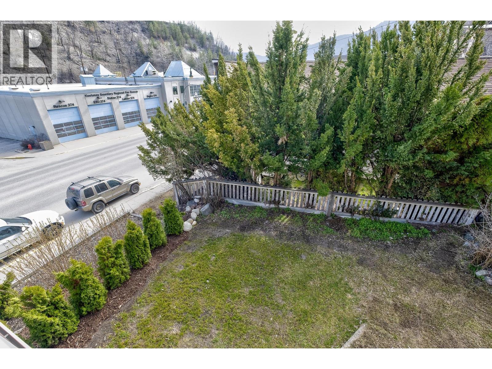 792 Rossland Avenue, Trail