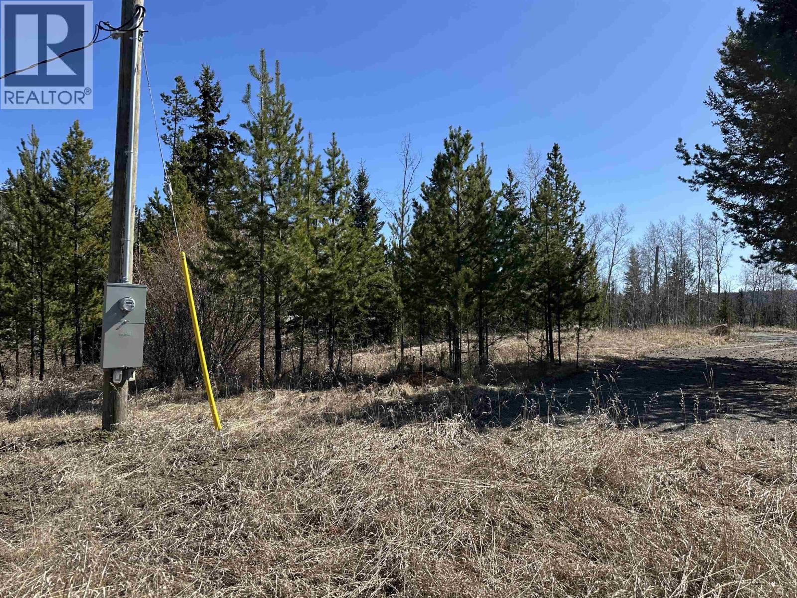 5680 HORSE LAKE ROAD, 100 Mile House