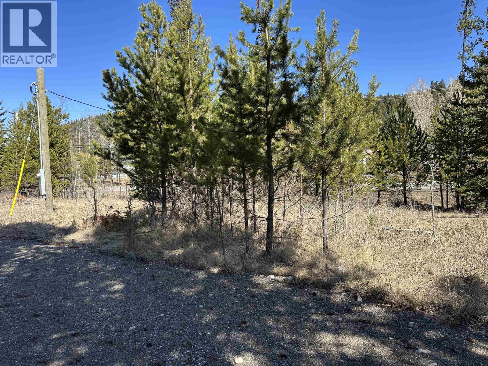 5680 HORSE LAKE ROAD, 100 Mile House