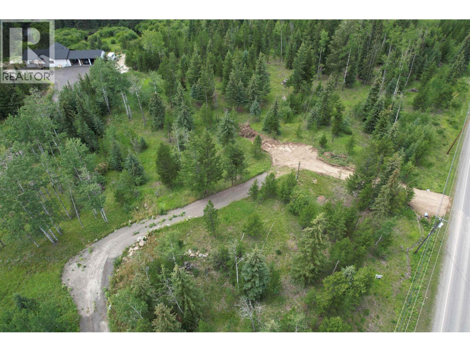 5680 HORSE LAKE ROAD, 100 Mile House