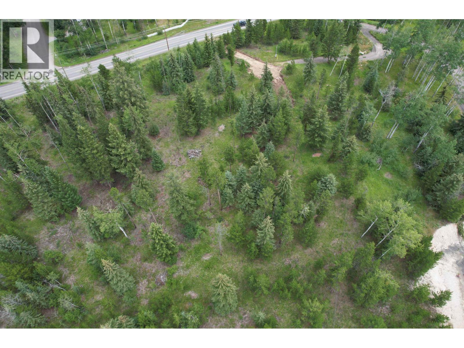 5680 HORSE LAKE ROAD, 100 Mile House