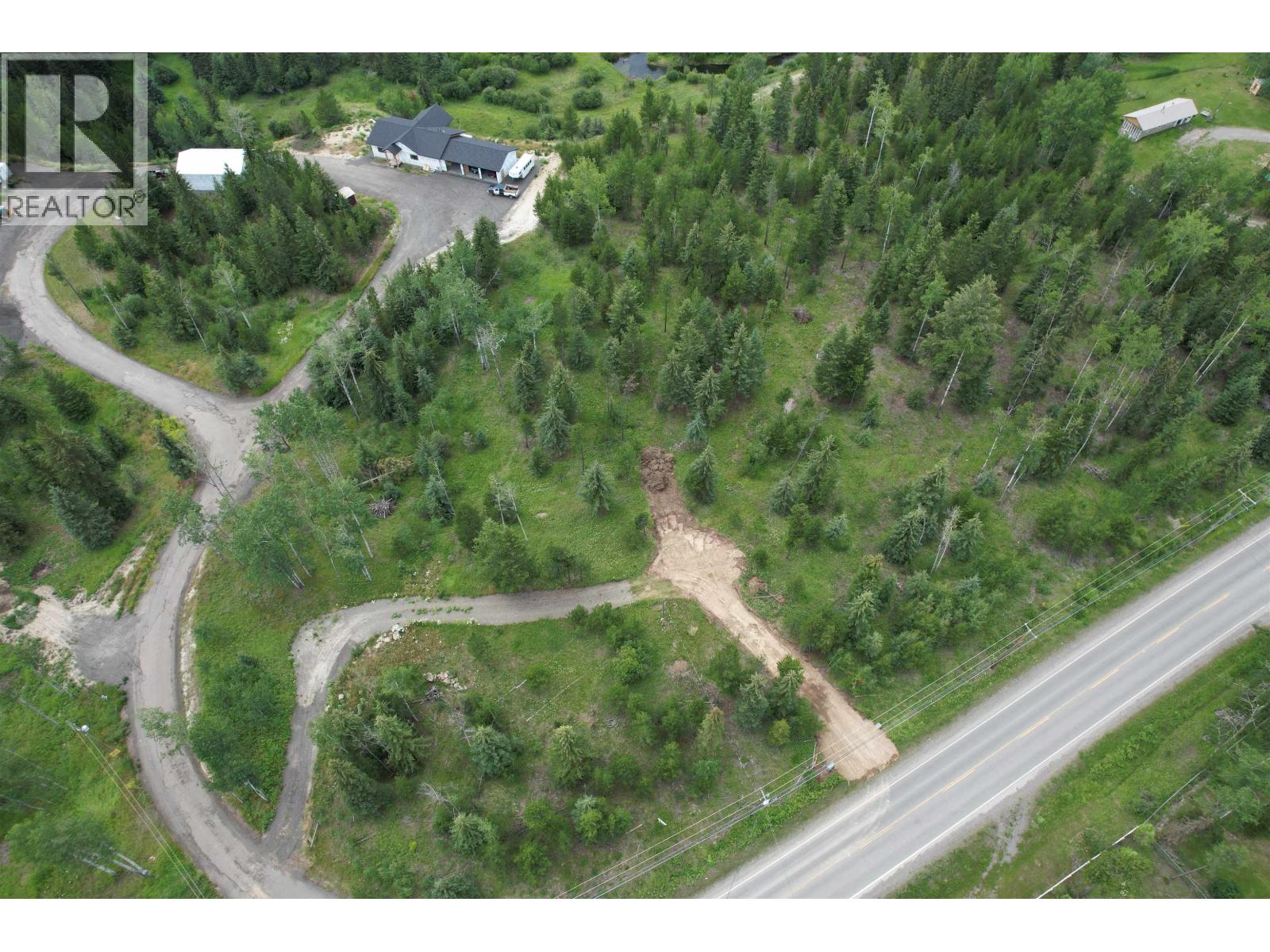 5680 HORSE LAKE ROAD, 100 Mile House