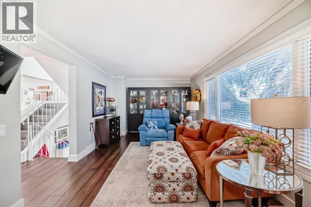 Single Family House for Sale in  Edgewood Rise NW Edgemont Calgary 