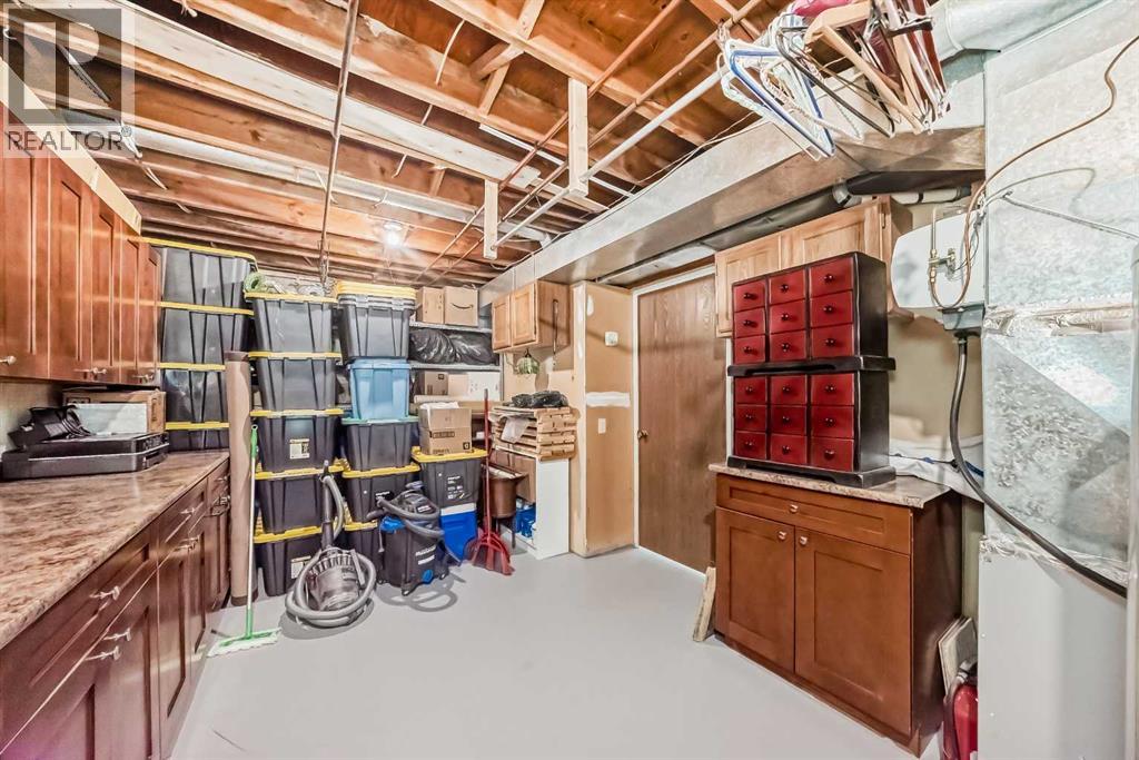 Single Family House for Sale in  Edgewood Rise NW Edgemont Calgary 