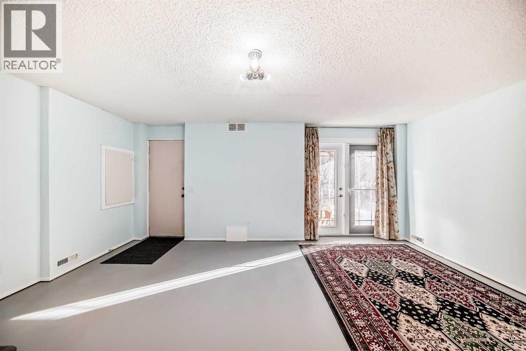 Single Family House for Sale in  Edgewood Rise NW Edgemont Calgary 