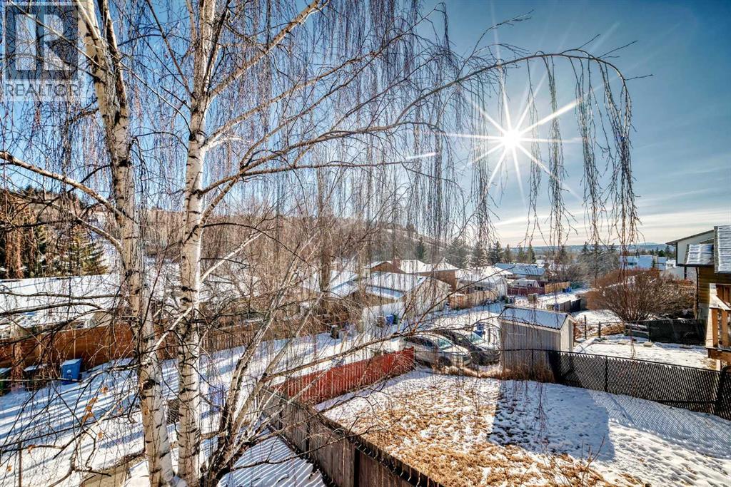 Single Family House for Sale in  Edgewood Rise NW Edgemont Calgary 