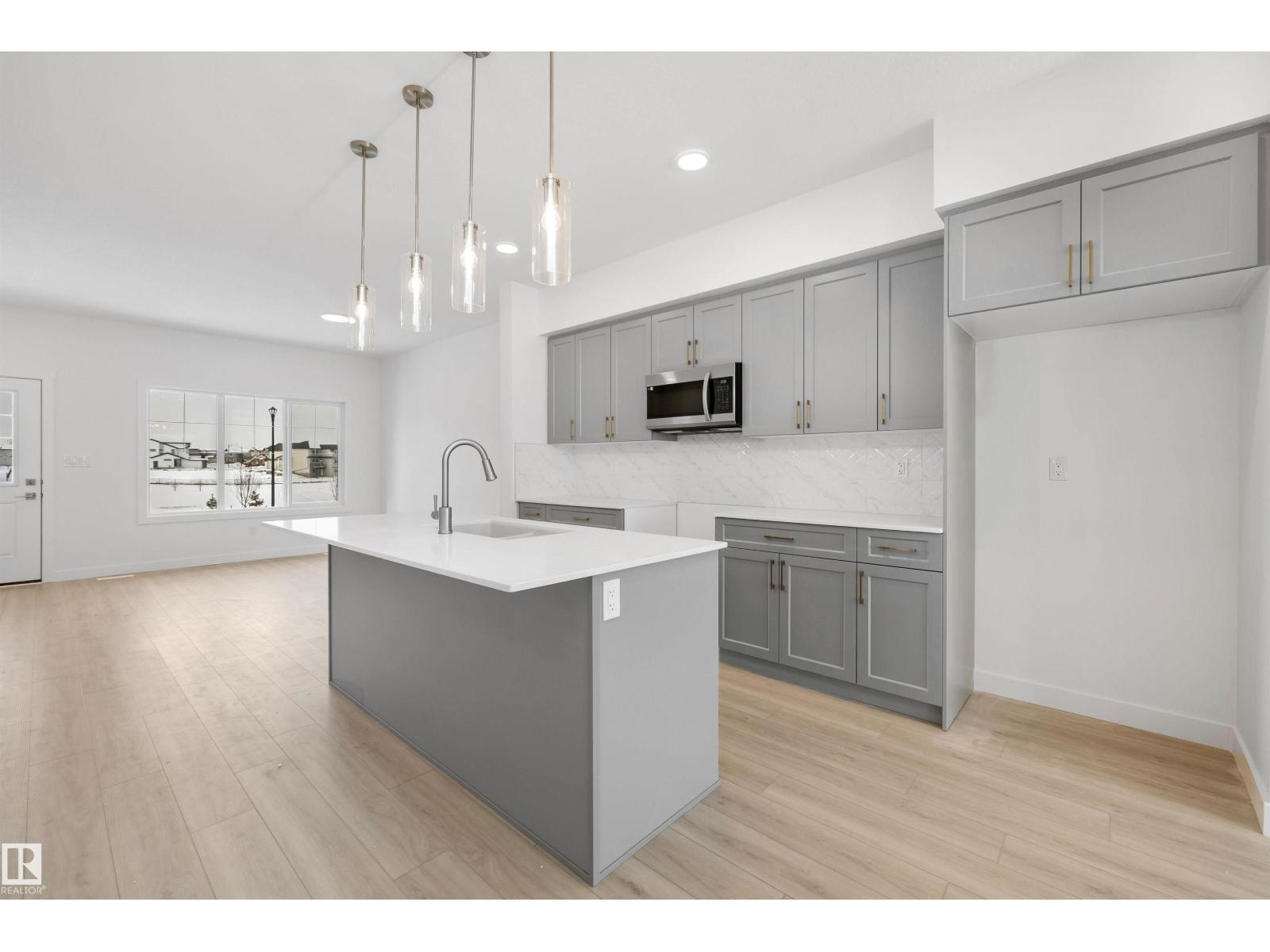 18119 85 ST NW - 10