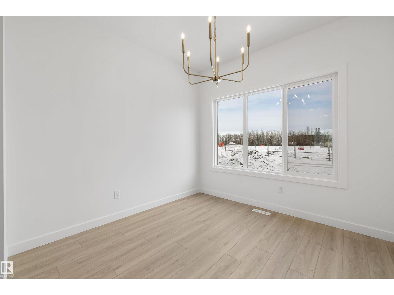 18119 85 ST NW - 14