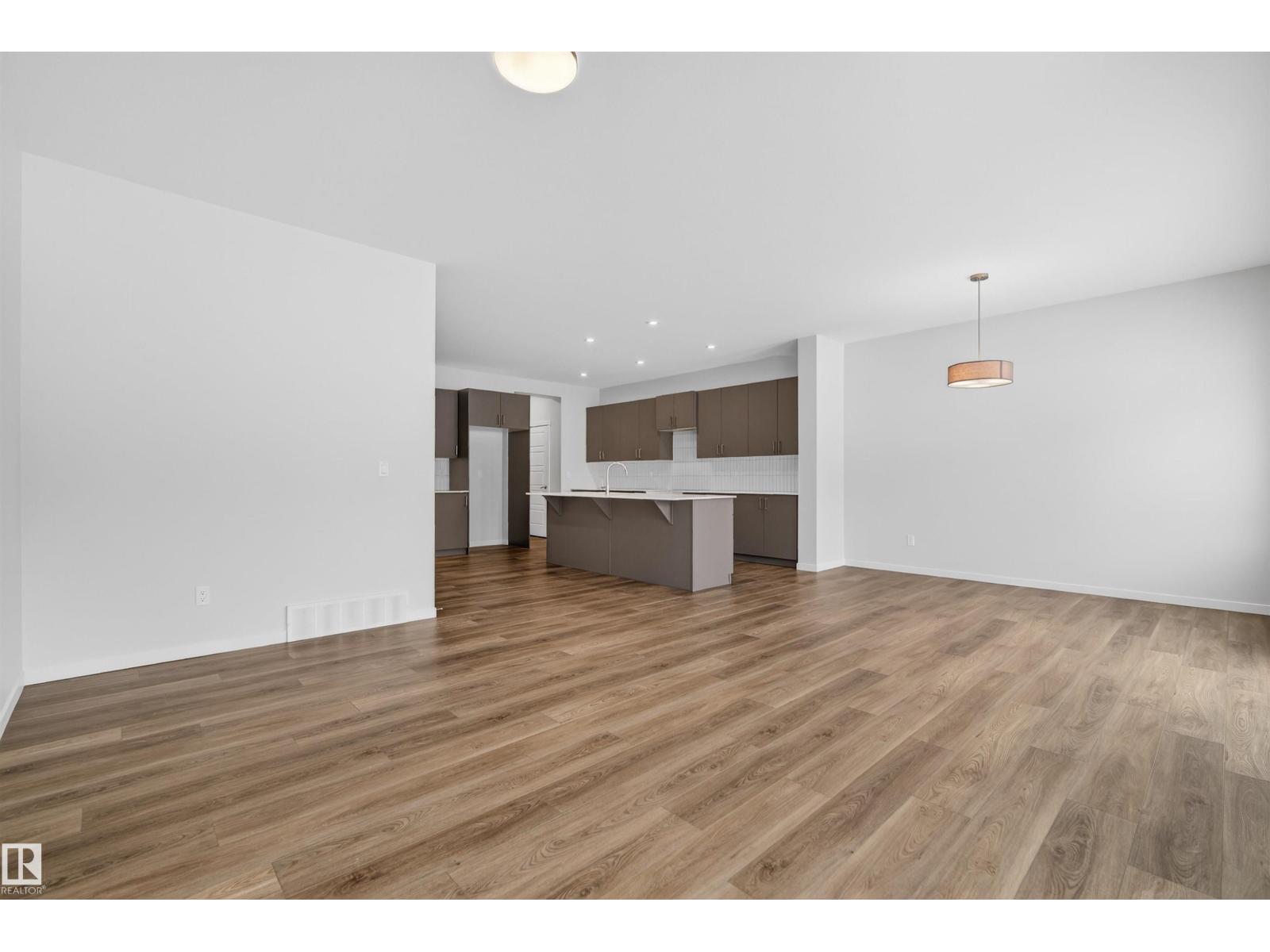 17 REDPOLL WD, St. Albert