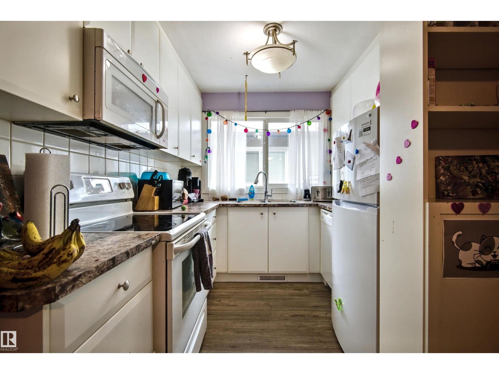 13008-13010 102 ST NW, Edmonton