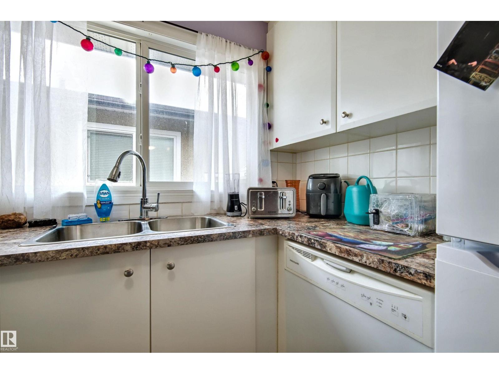 13008-13010 102 ST NW, Edmonton