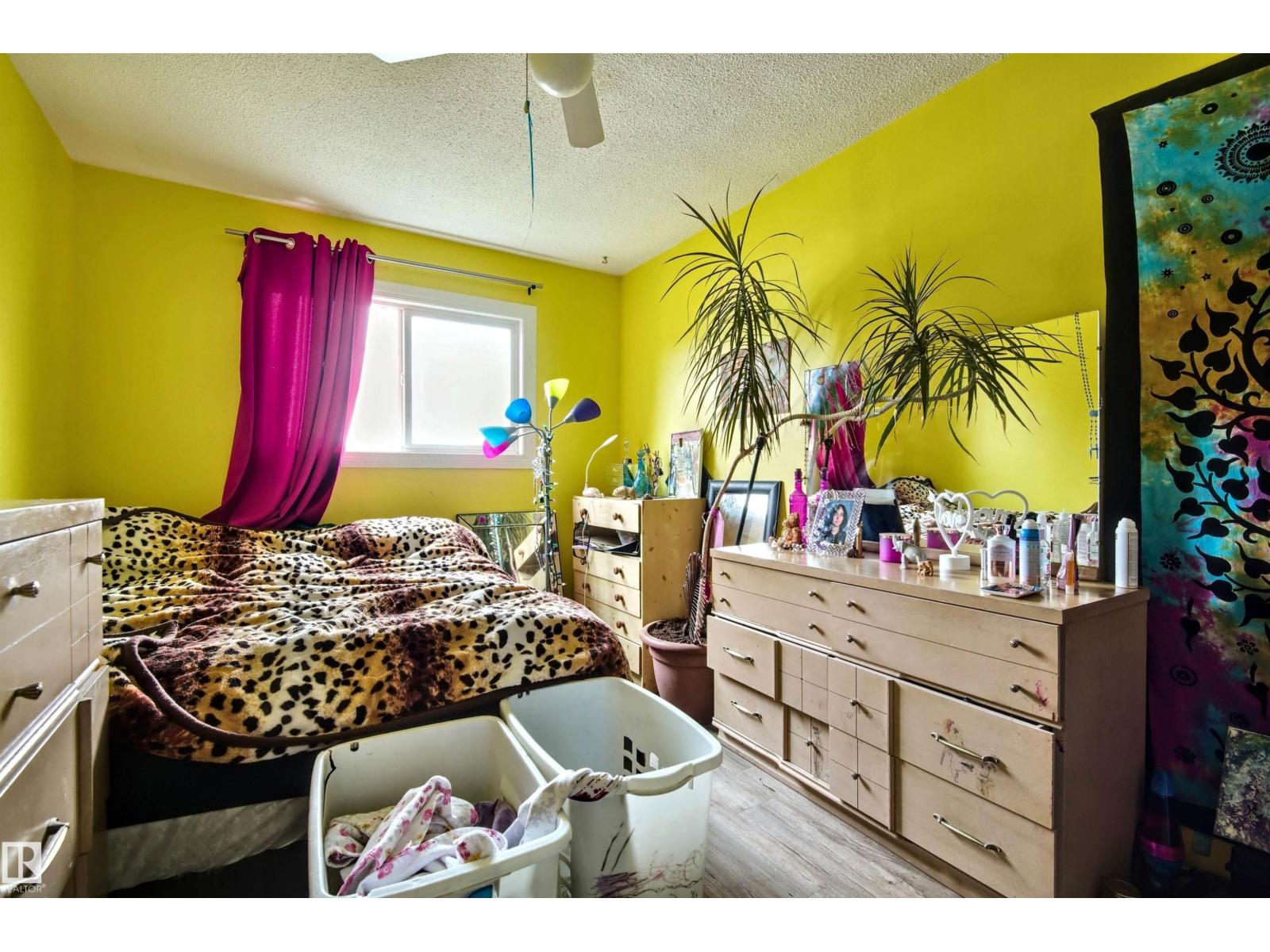 13008-13010 102 ST NW, Edmonton