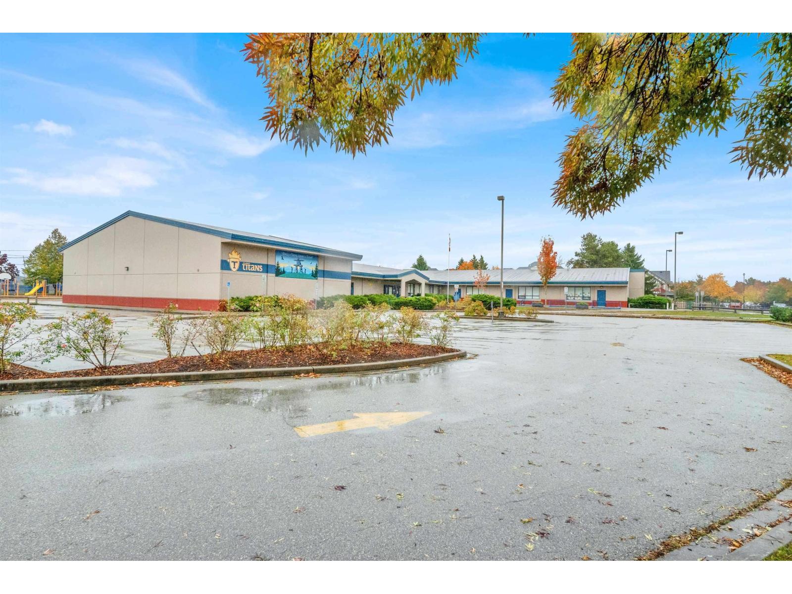 18556 65 AVENUE, Surrey