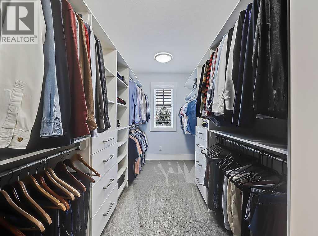 Single Family House for Sale in  Rosetree Road NW Rosemont Calgary 