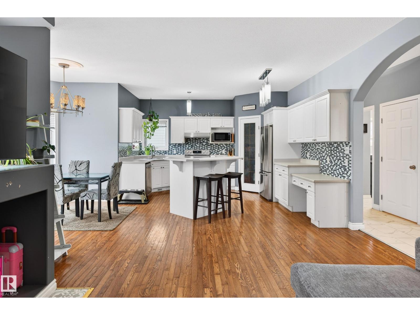 24 OLMSTEAD CO, St. Albert