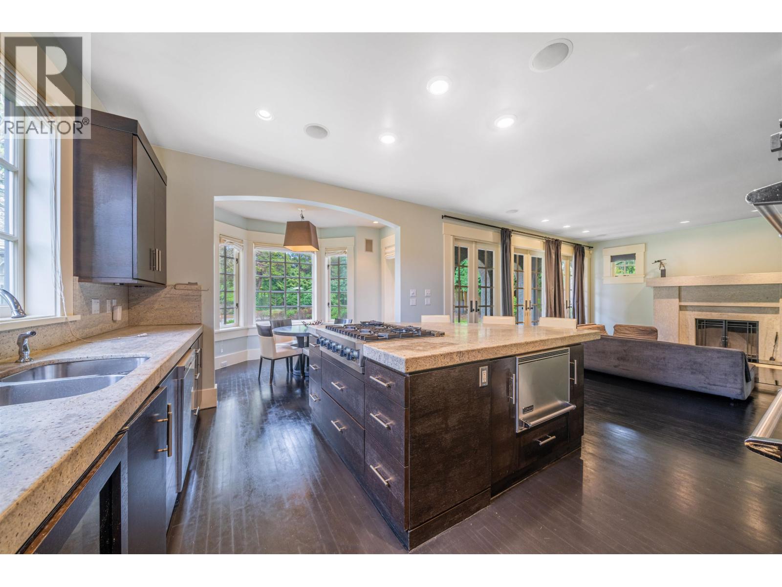 1610 WESBROOK CRESCENT, Vancouver