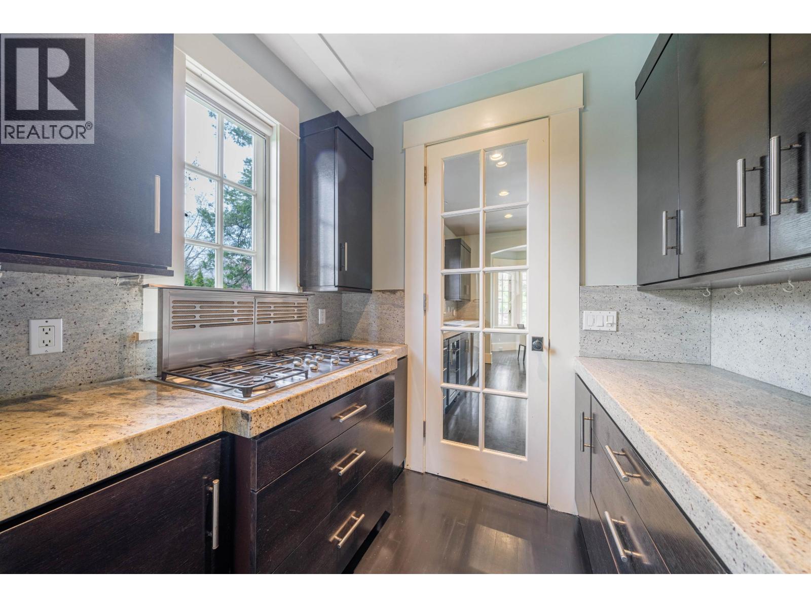 1610 WESBROOK CRESCENT, Vancouver