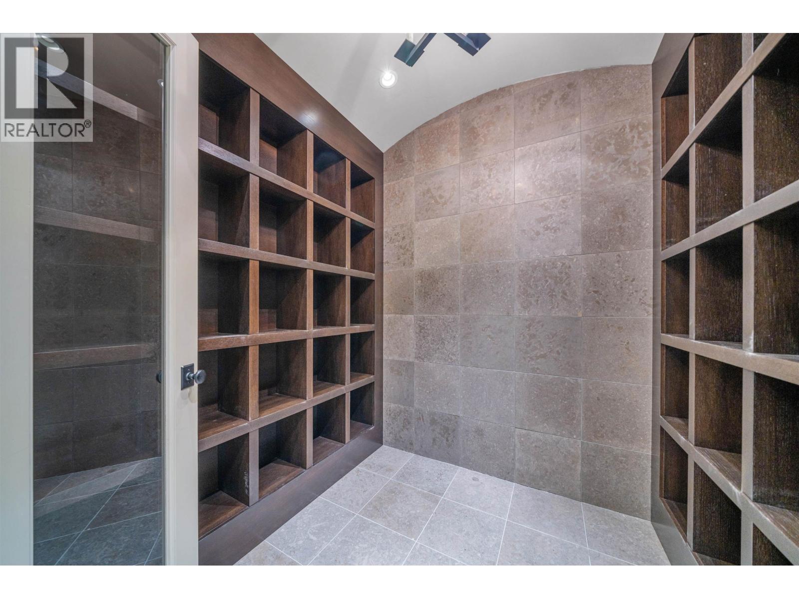 1610 WESBROOK CRESCENT, Vancouver