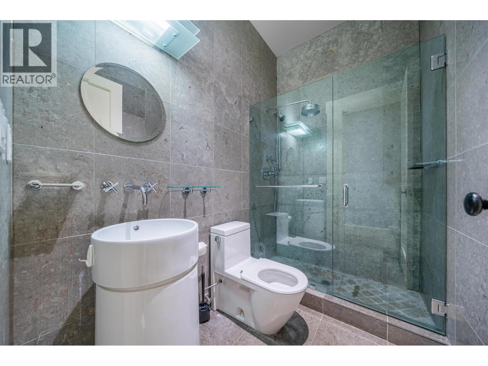 1610 WESBROOK CRESCENT, Vancouver