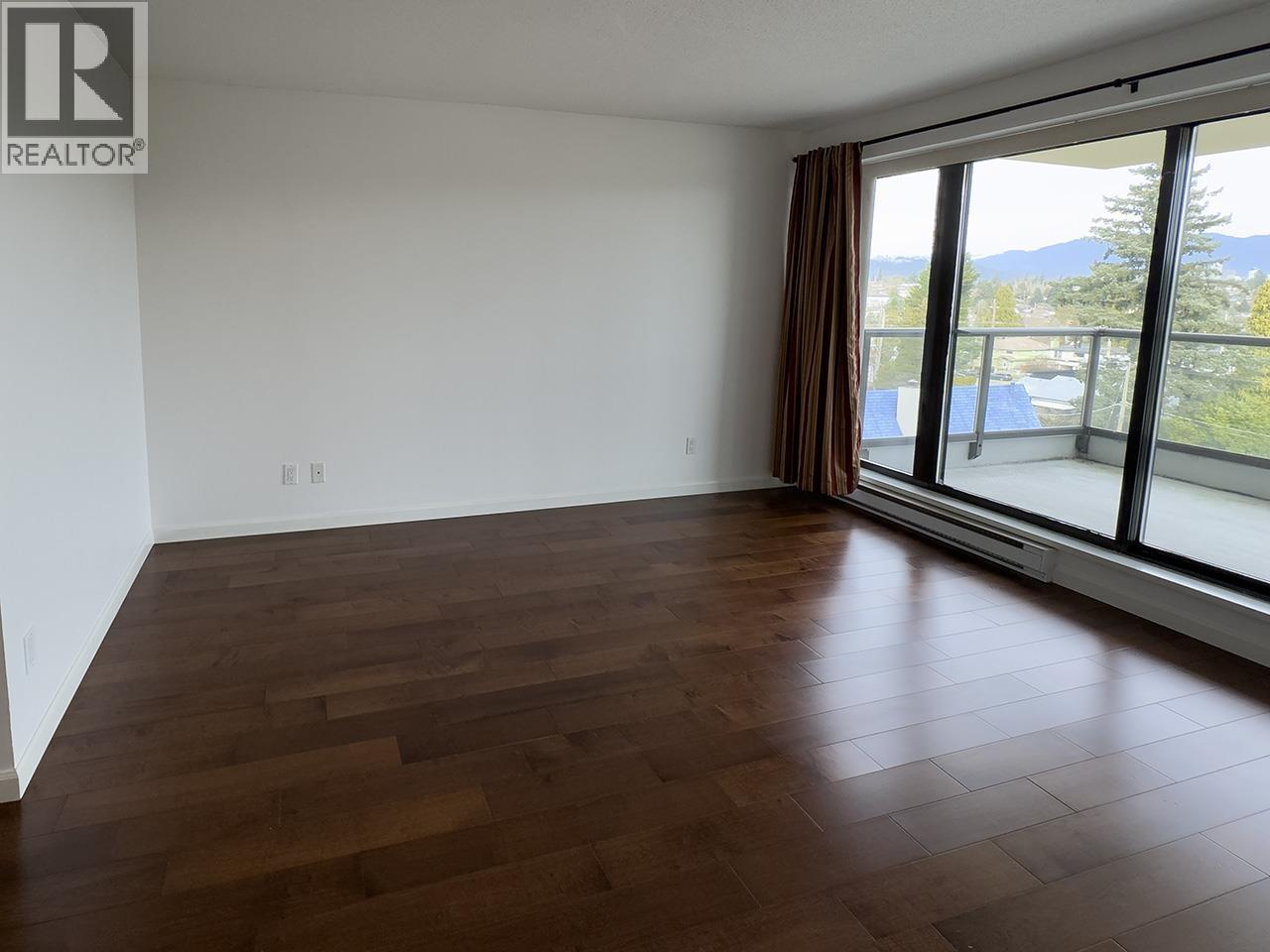 702 615 HAMILTON STREET, New Westminster