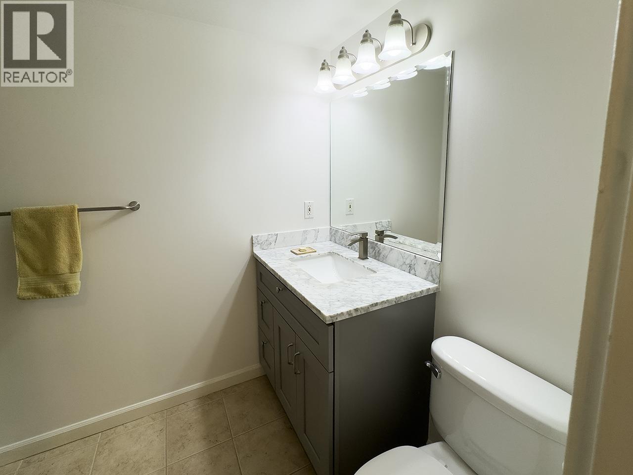 702 615 HAMILTON STREET, New Westminster