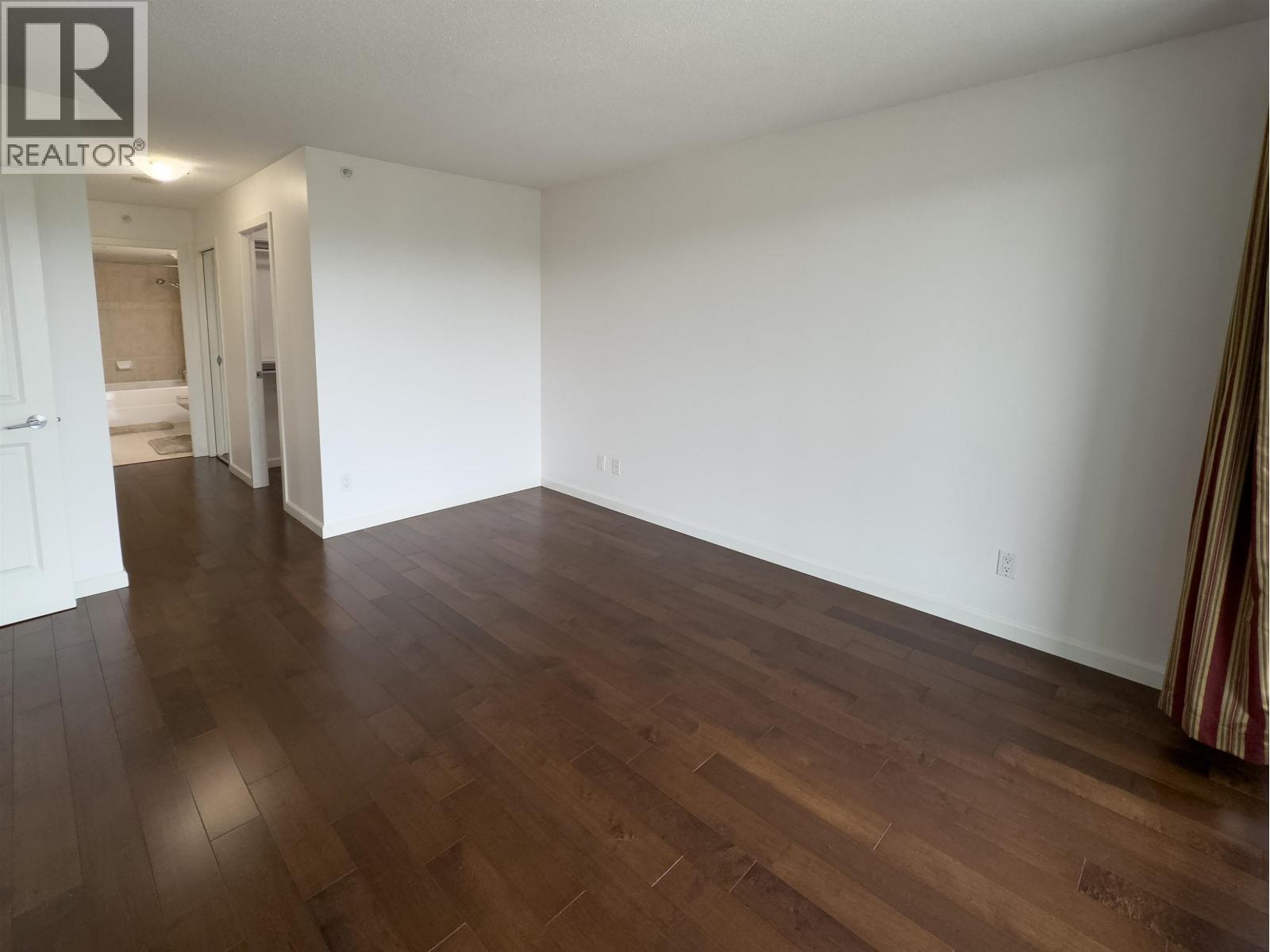 702 615 HAMILTON STREET, New Westminster