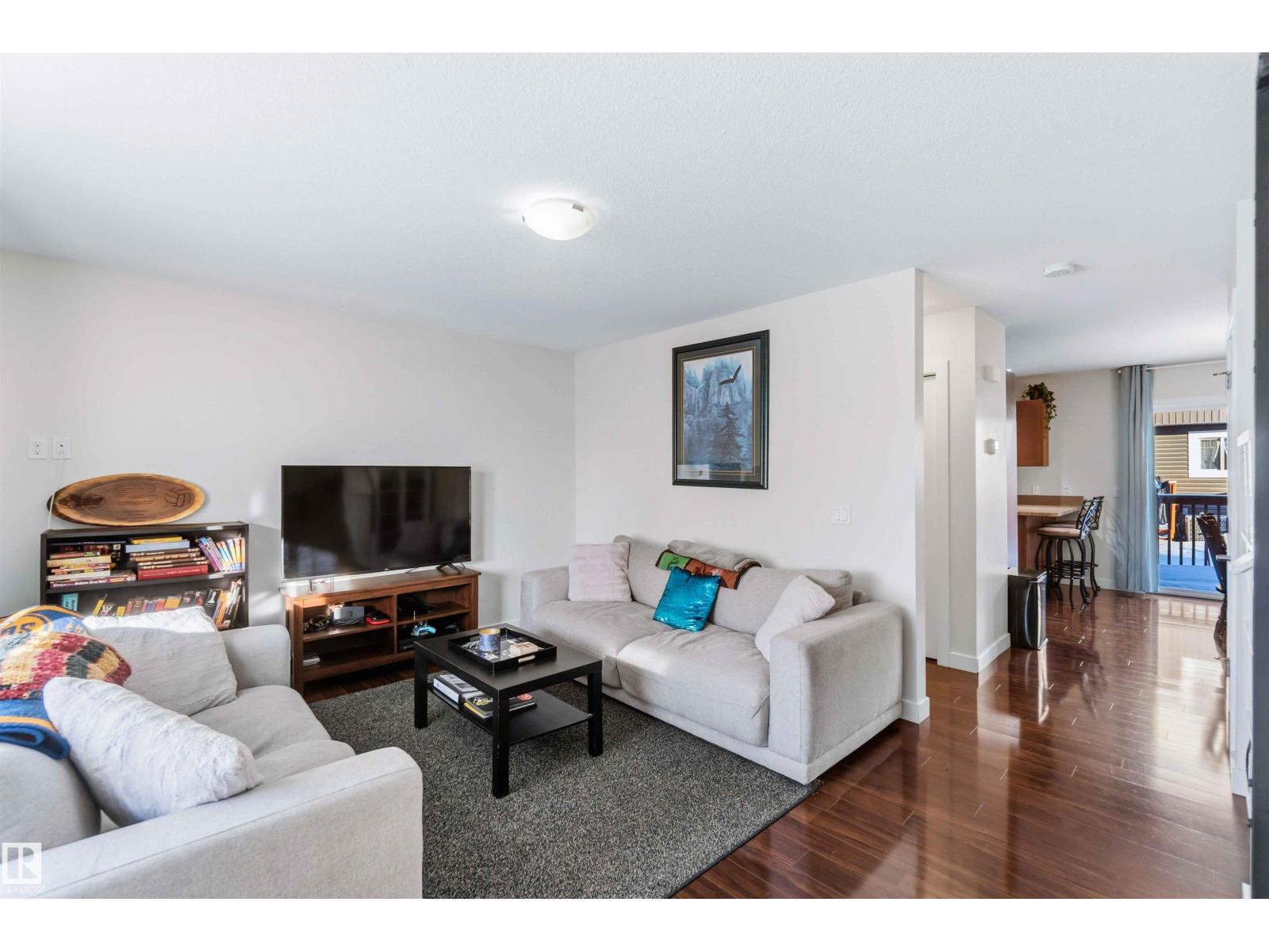 #4 500 GROVE DR, Spruce Grove