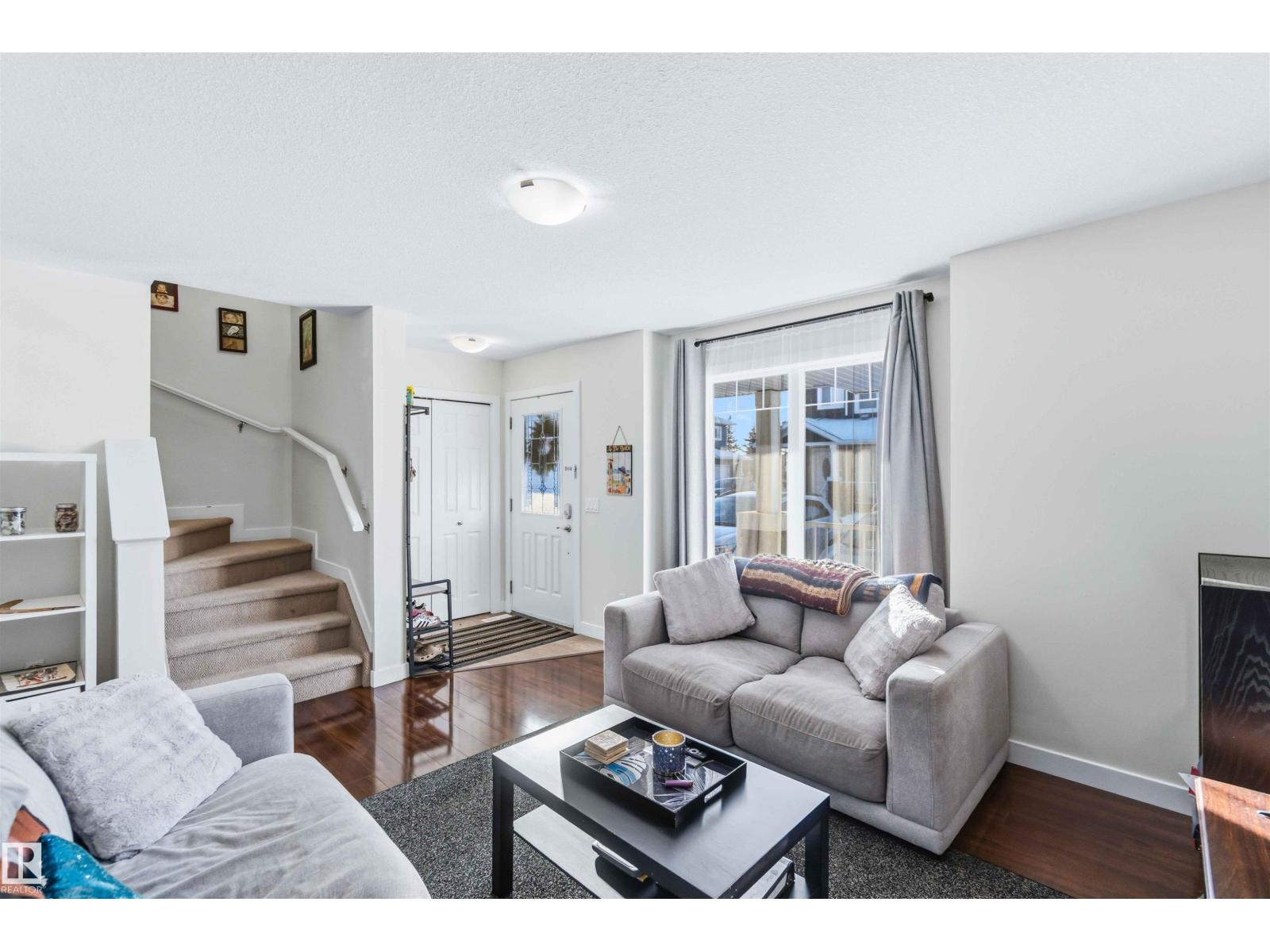 #4 500 GROVE DR, Spruce Grove