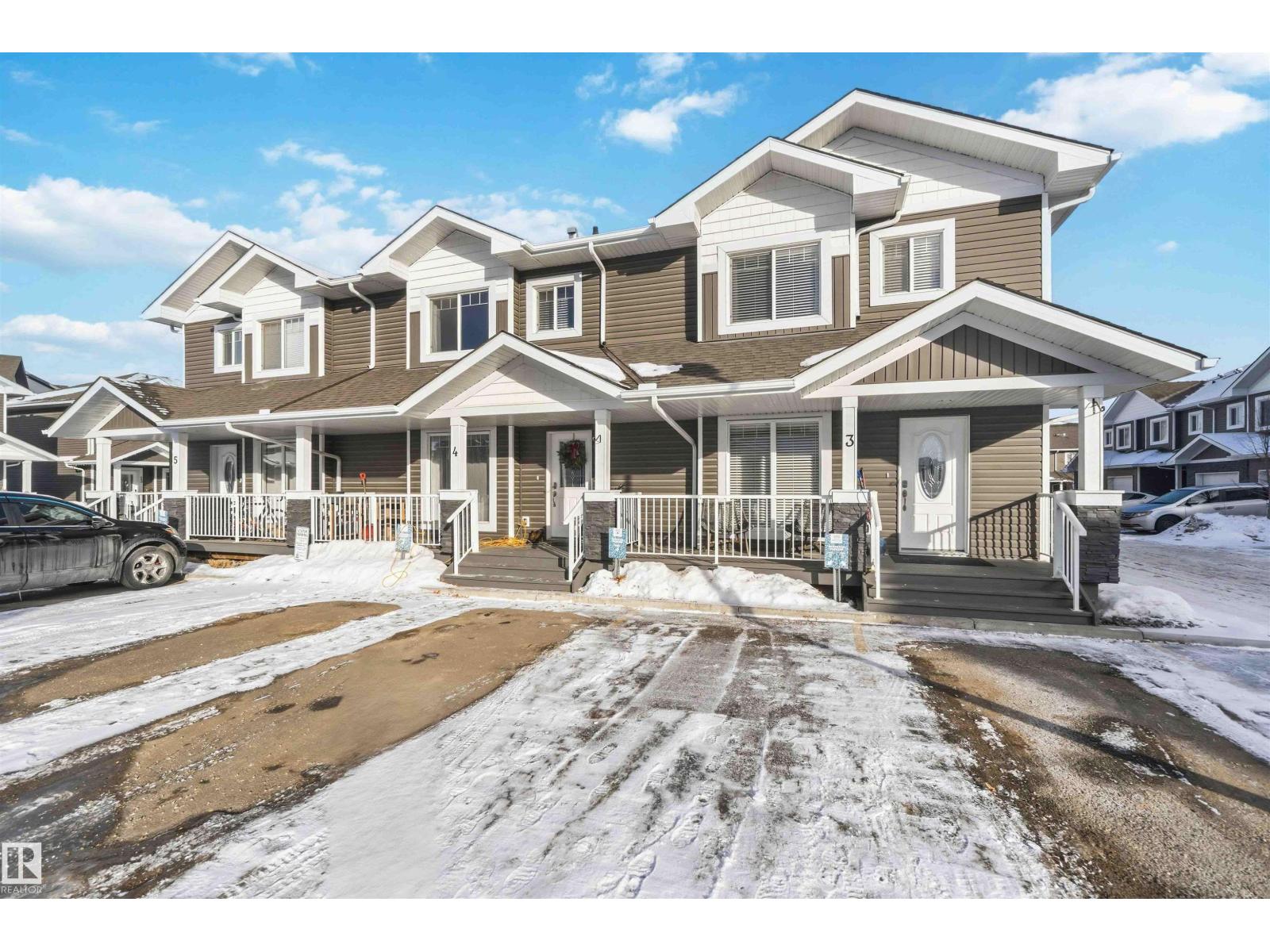 #4 500 GROVE DR, Spruce Grove