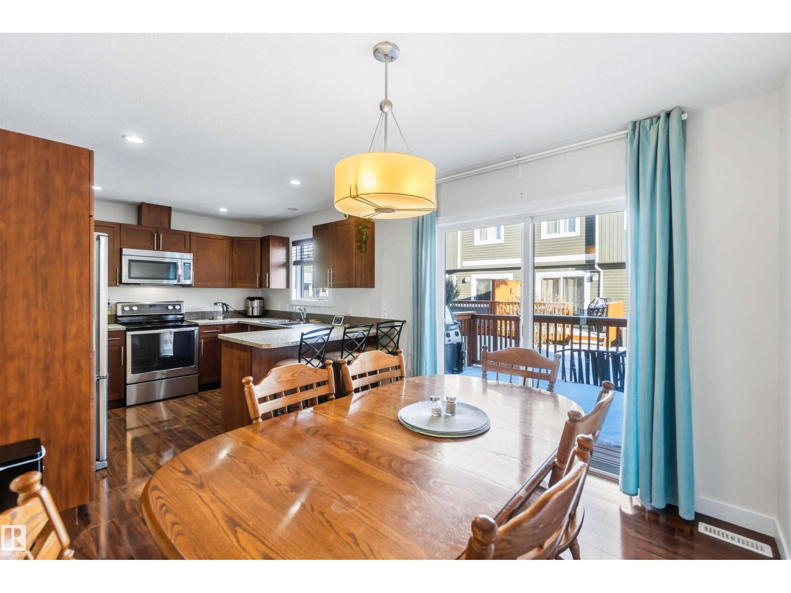 #4 500 GROVE DR, Spruce Grove