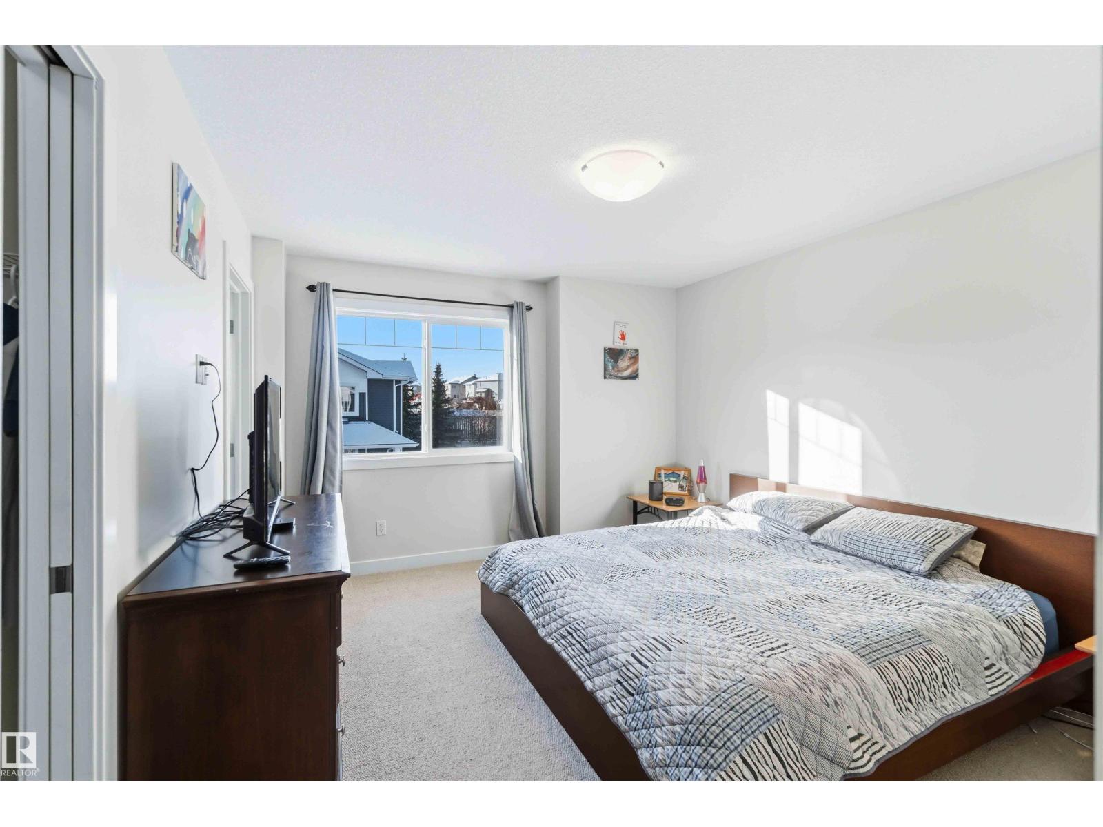 #4 500 GROVE DR, Spruce Grove