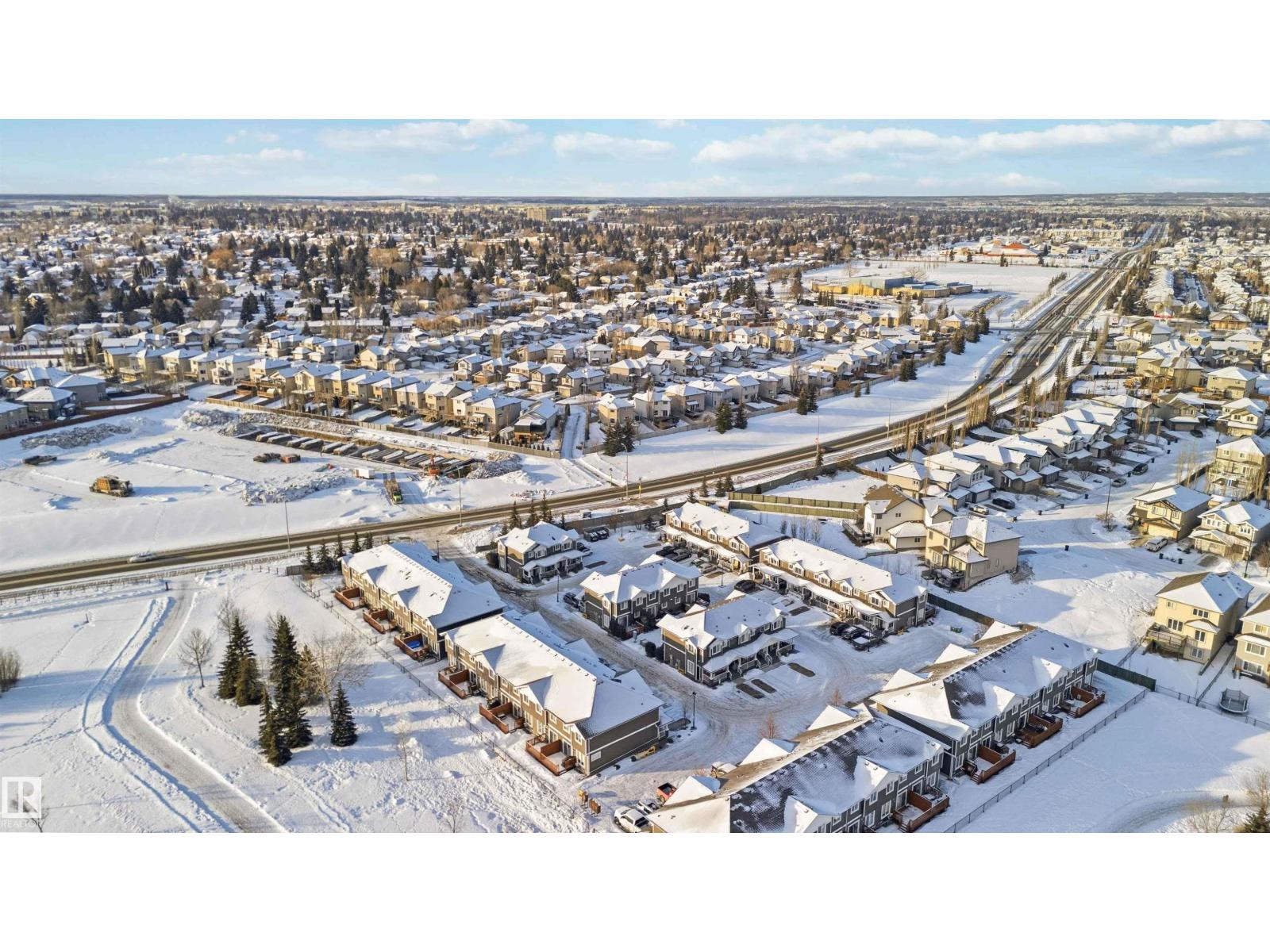 #4 500 GROVE DR, Spruce Grove