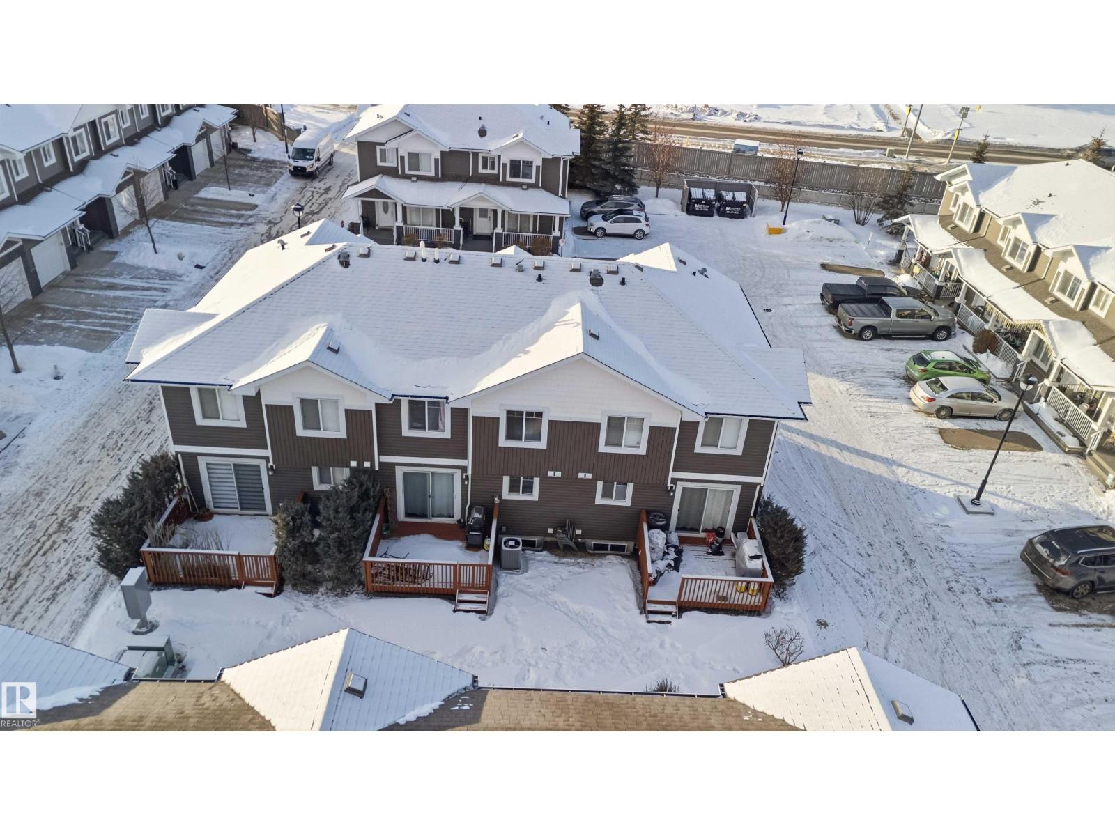 #4 500 GROVE DR, Spruce Grove