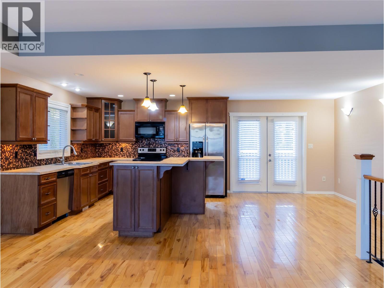 1810 23 Street NE, Salmon Arm