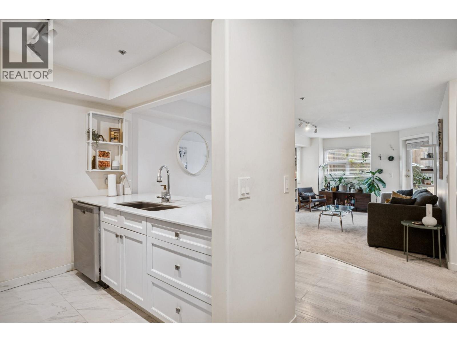 103 1515 E 6TH AVENUE, Vancouver