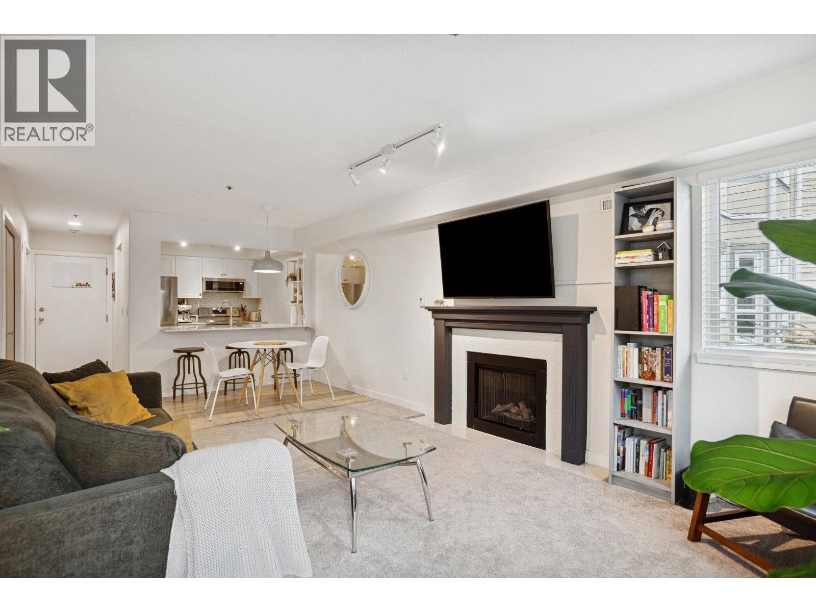 103 1515 E 6TH AVENUE, Vancouver