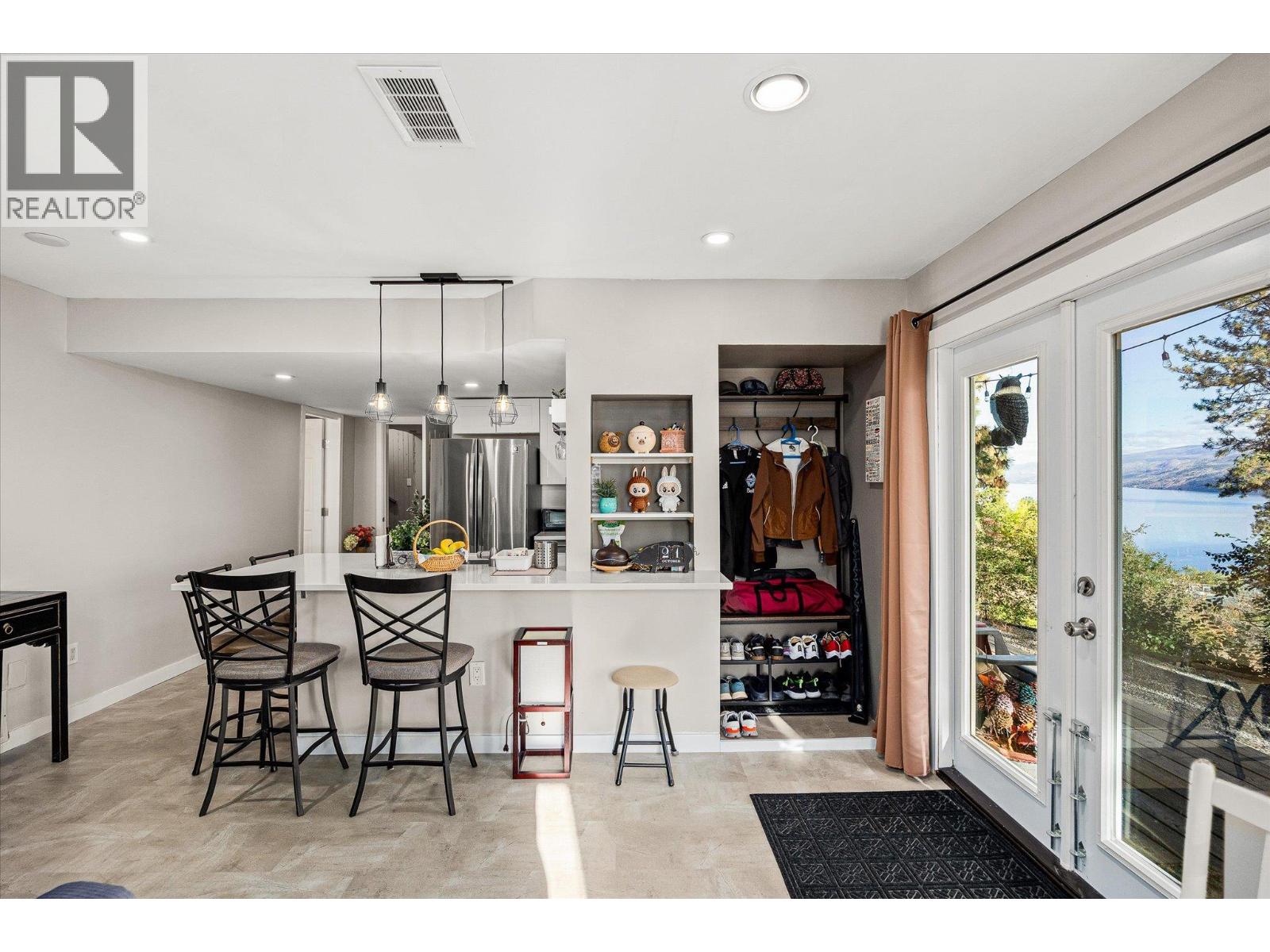  5821 Atkinson Crescent, Peachland