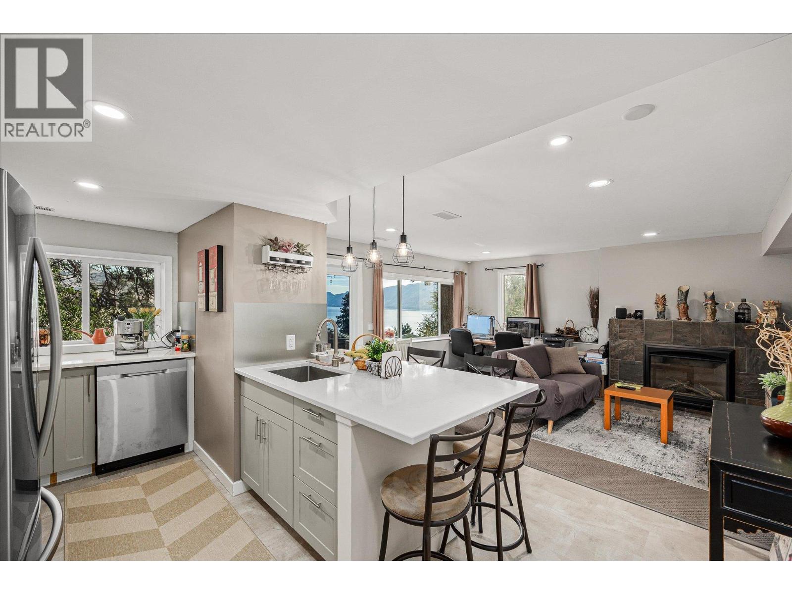  5821 Atkinson Crescent, Peachland