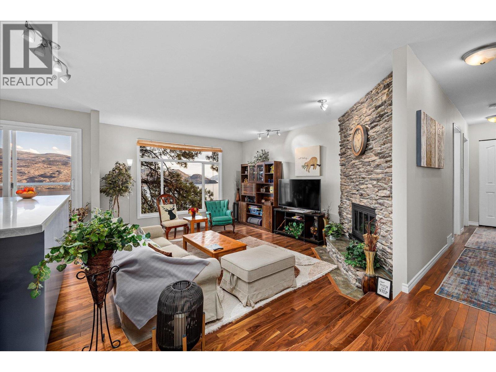  5821 Atkinson Crescent, Peachland