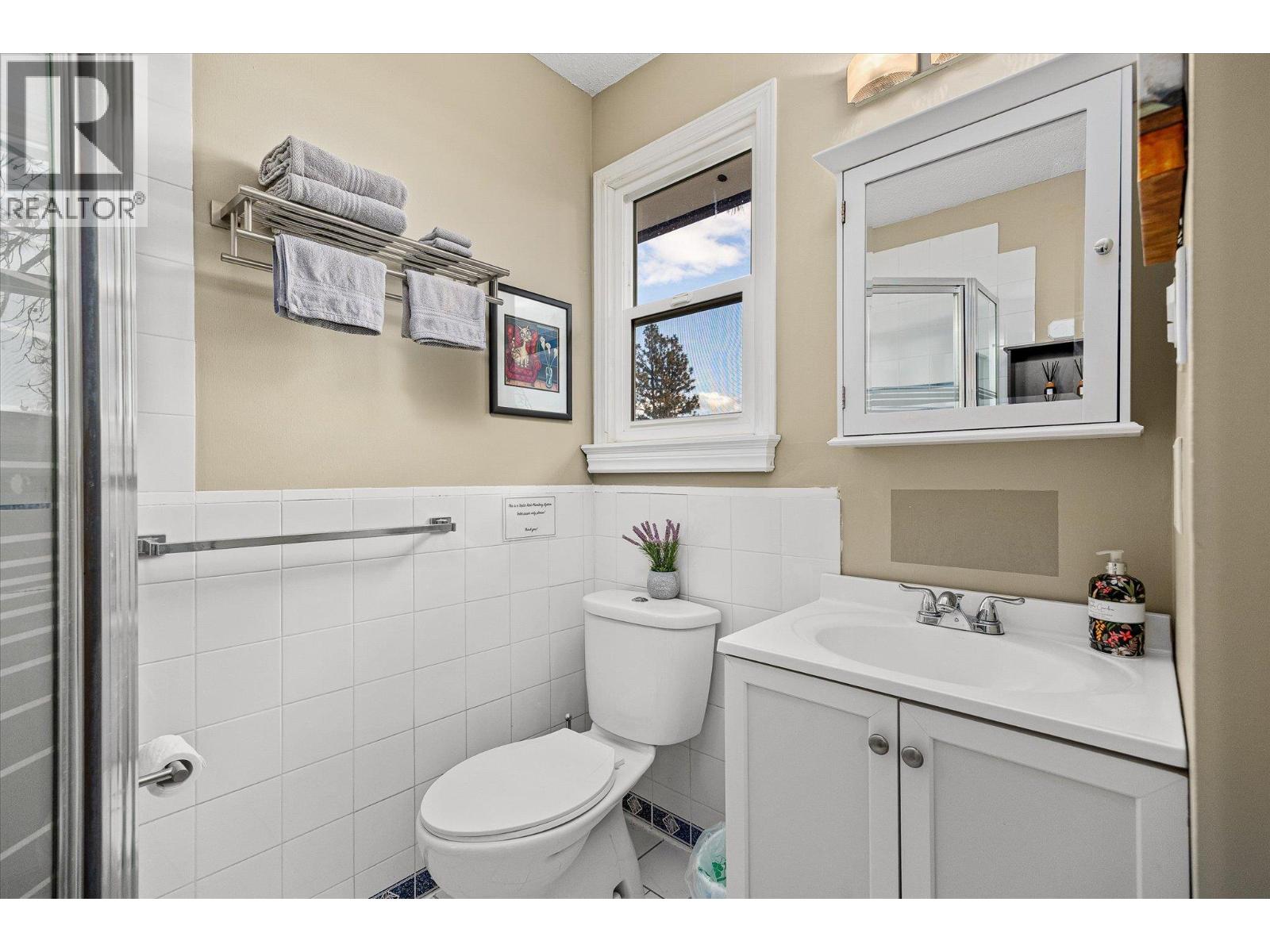  5821 Atkinson Crescent, Peachland