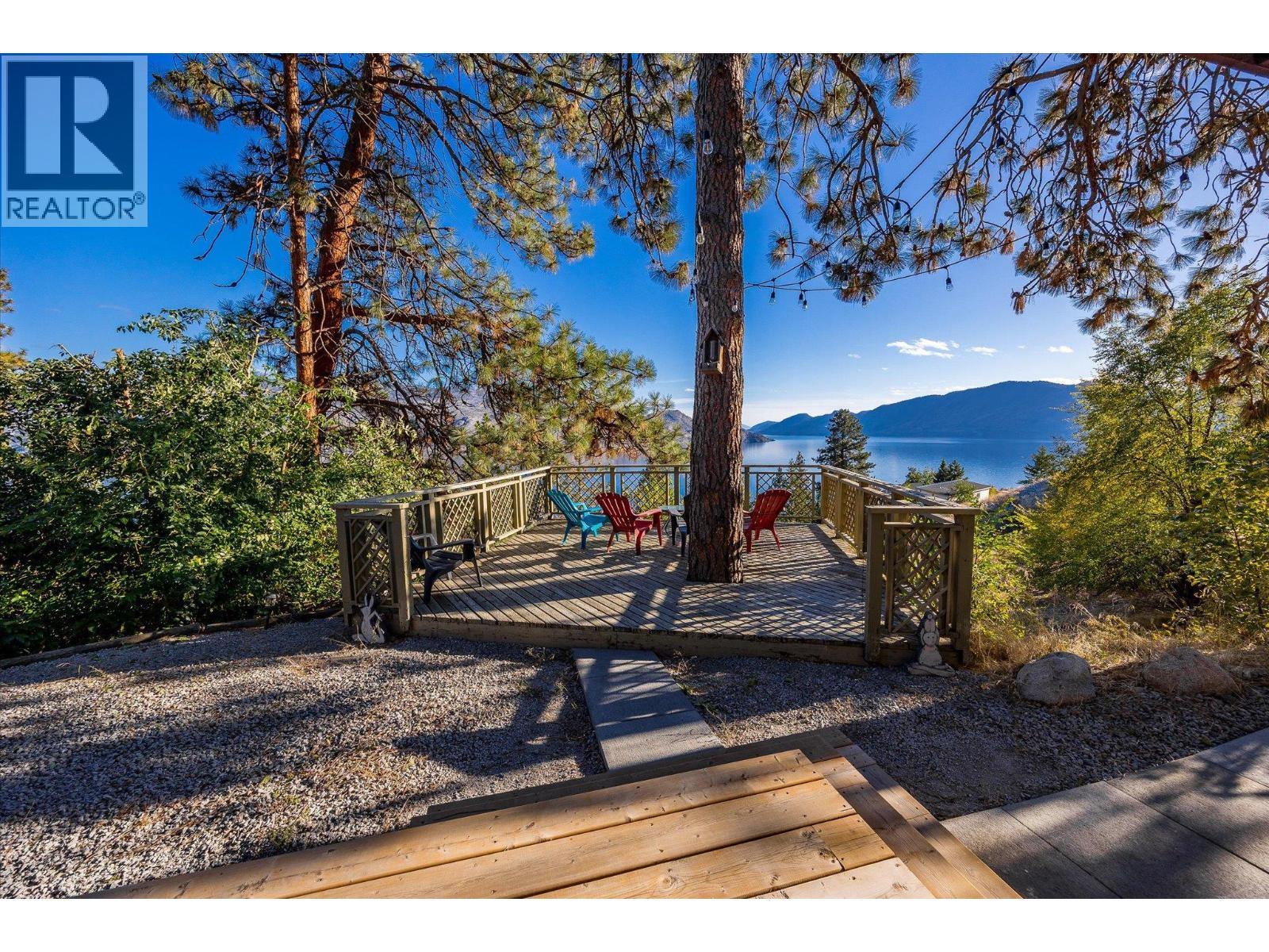  5821 Atkinson Crescent, Peachland