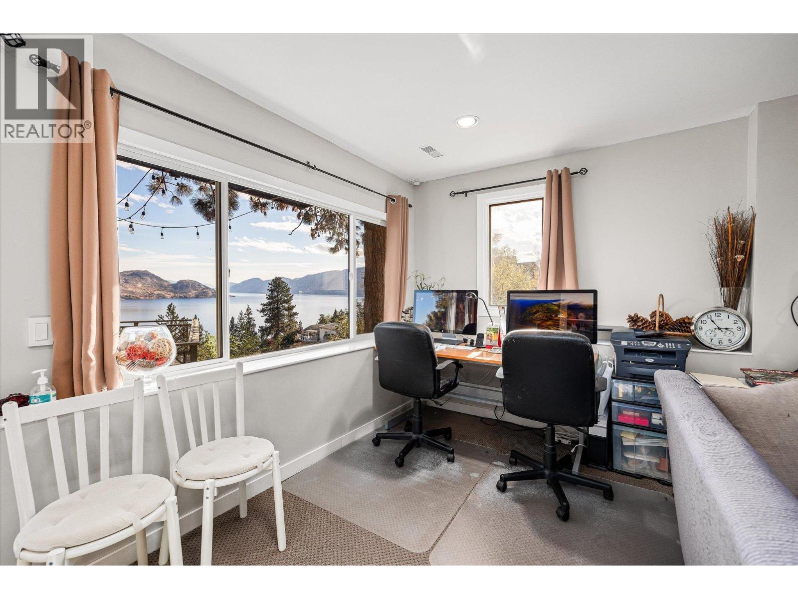  5821 Atkinson Crescent, Peachland