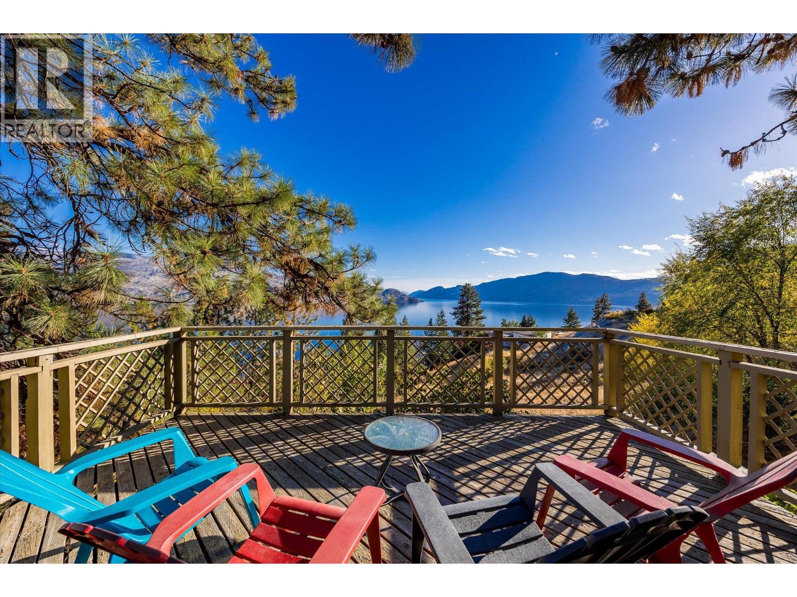  5821 Atkinson Crescent, Peachland
