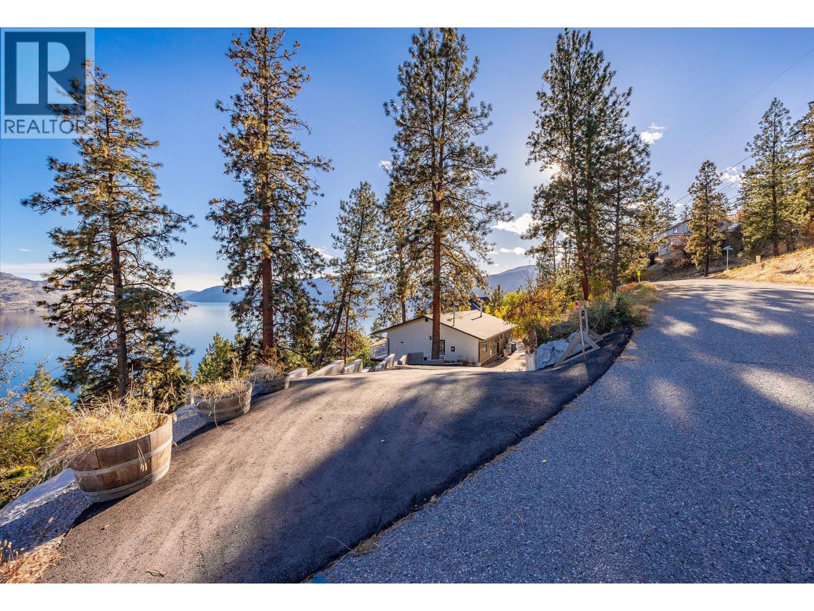  5821 Atkinson Crescent, Peachland