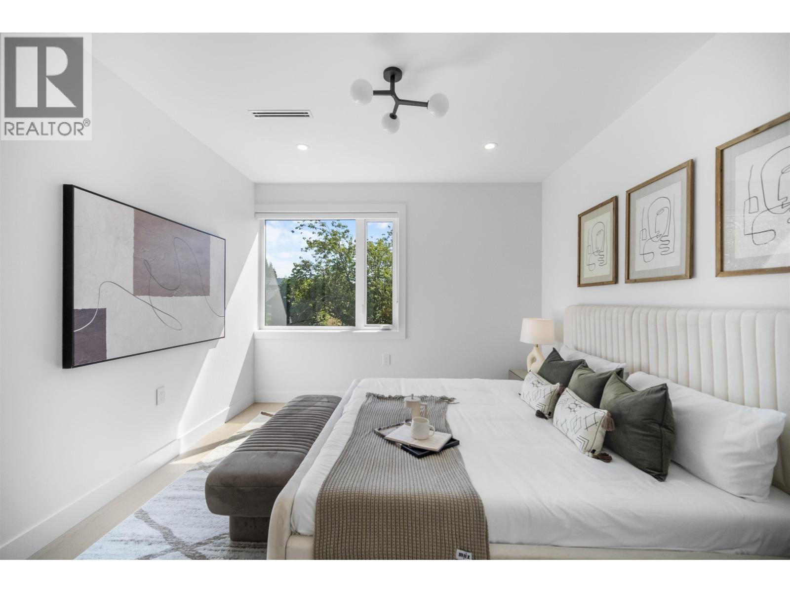 2 5033 PRINCE ALBERT STREET, Vancouver