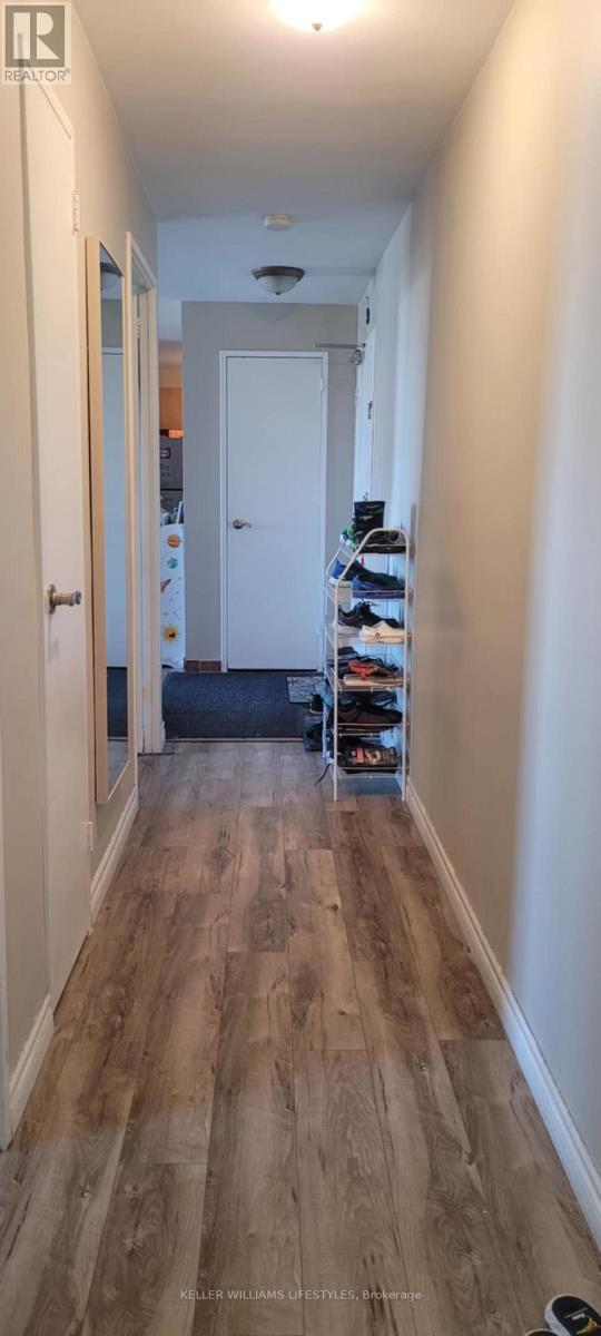 931 Wonderland Unit 1002 photo 3