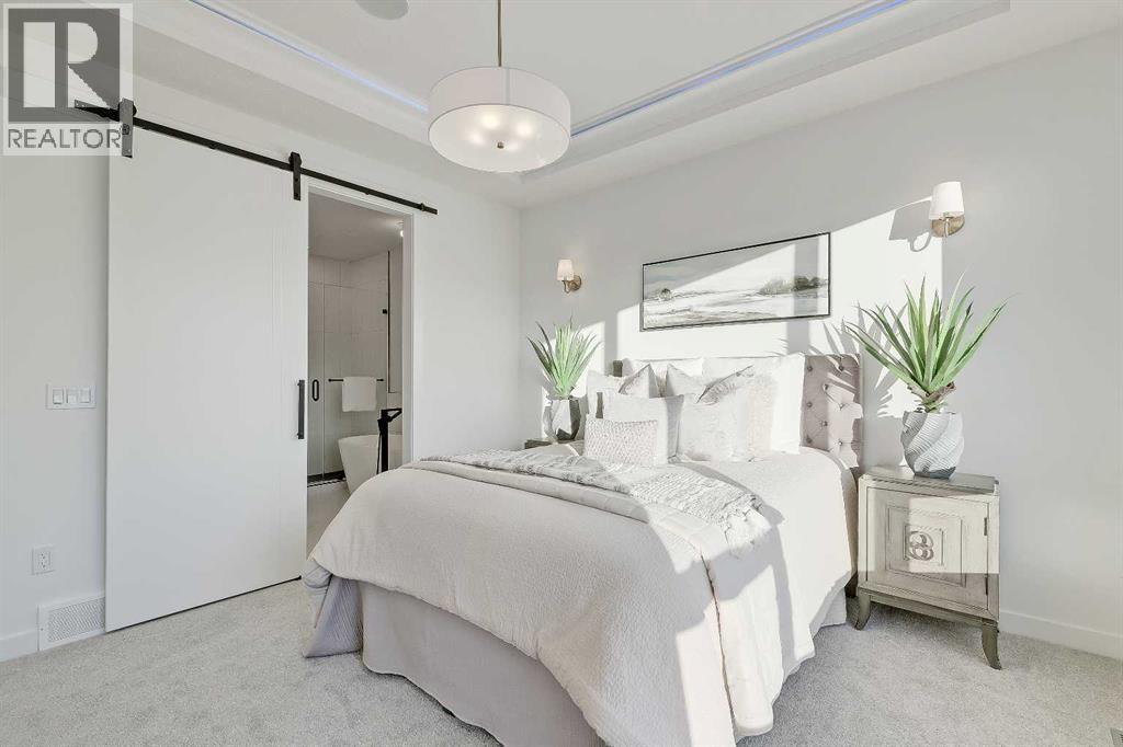 Single Family House for Sale in   Avenue NW Bowness Calgary 