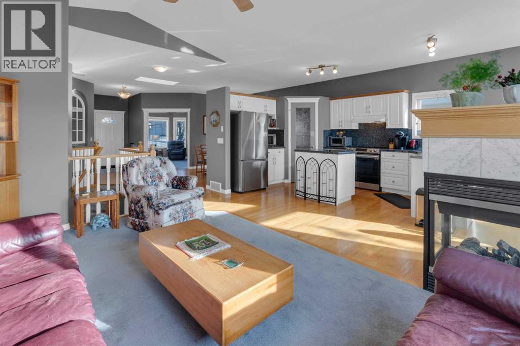 Single Family House Bungalow for Sale in  Scimitar Heath NW Scenic Acres Calgary 