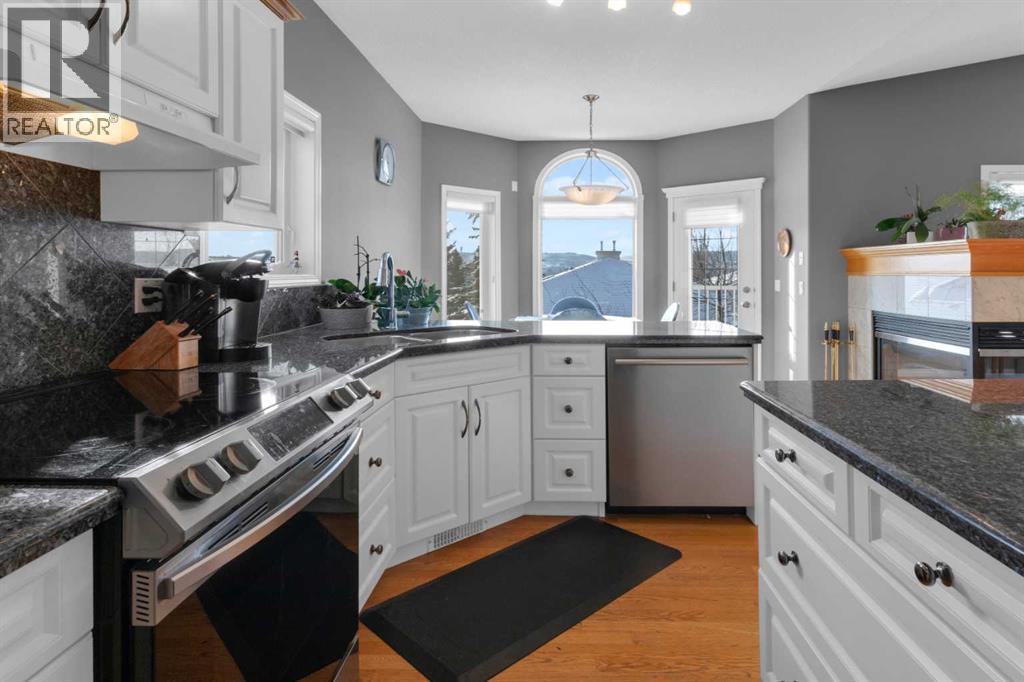 Single Family House Bungalow for Sale in  Scimitar Heath NW Scenic Acres Calgary 